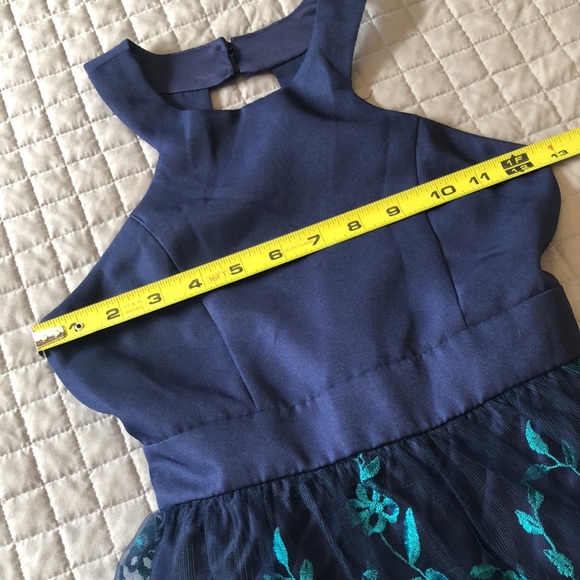 💙 EUC -HOLIDAY Speechless Embellished Dress - Picture 8 of 12